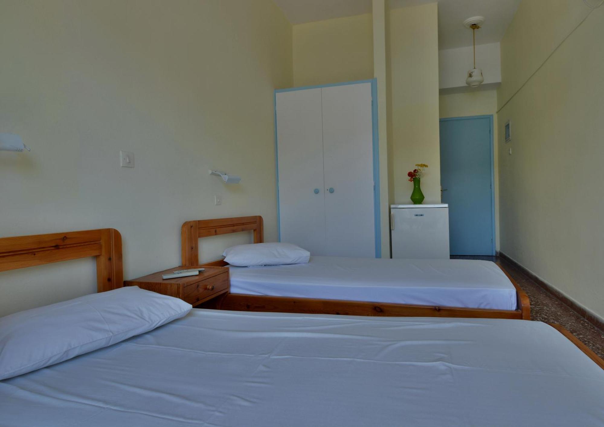 Galaxy Hotel Gavrio Room photo
